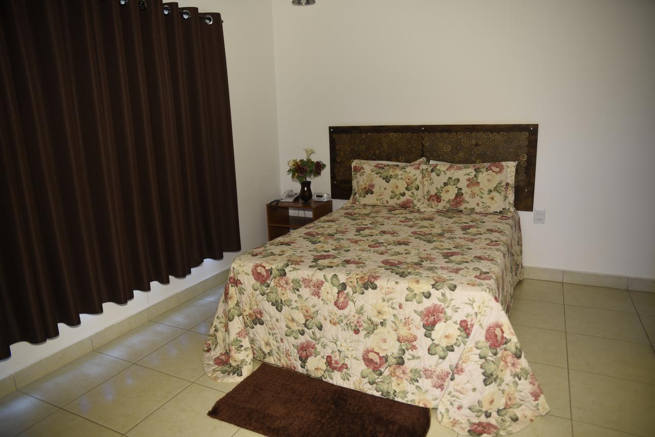 Rosa Spa E Pousada Aparecida de Goiânia Exterior photo